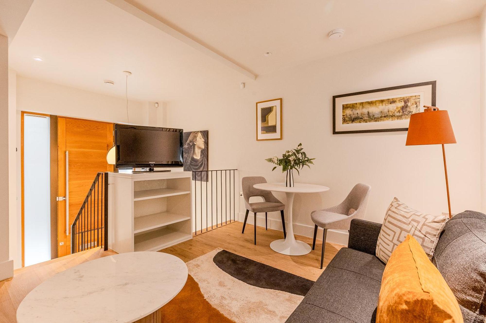 Central Serviced 3 Minutes From Blackfriars Station Apartment London