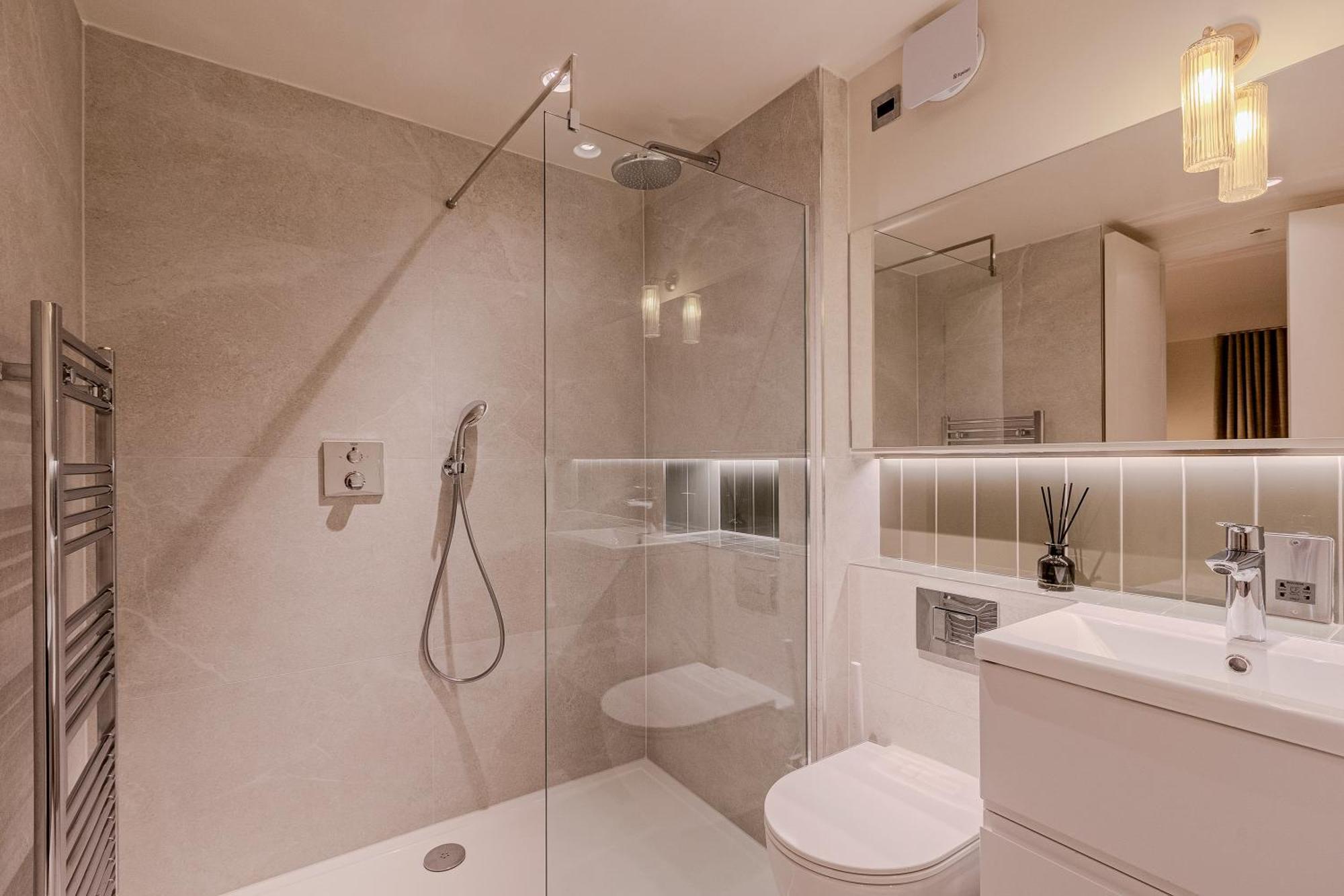 Central Serviced 3 Minutes From Blackfriars Station * London