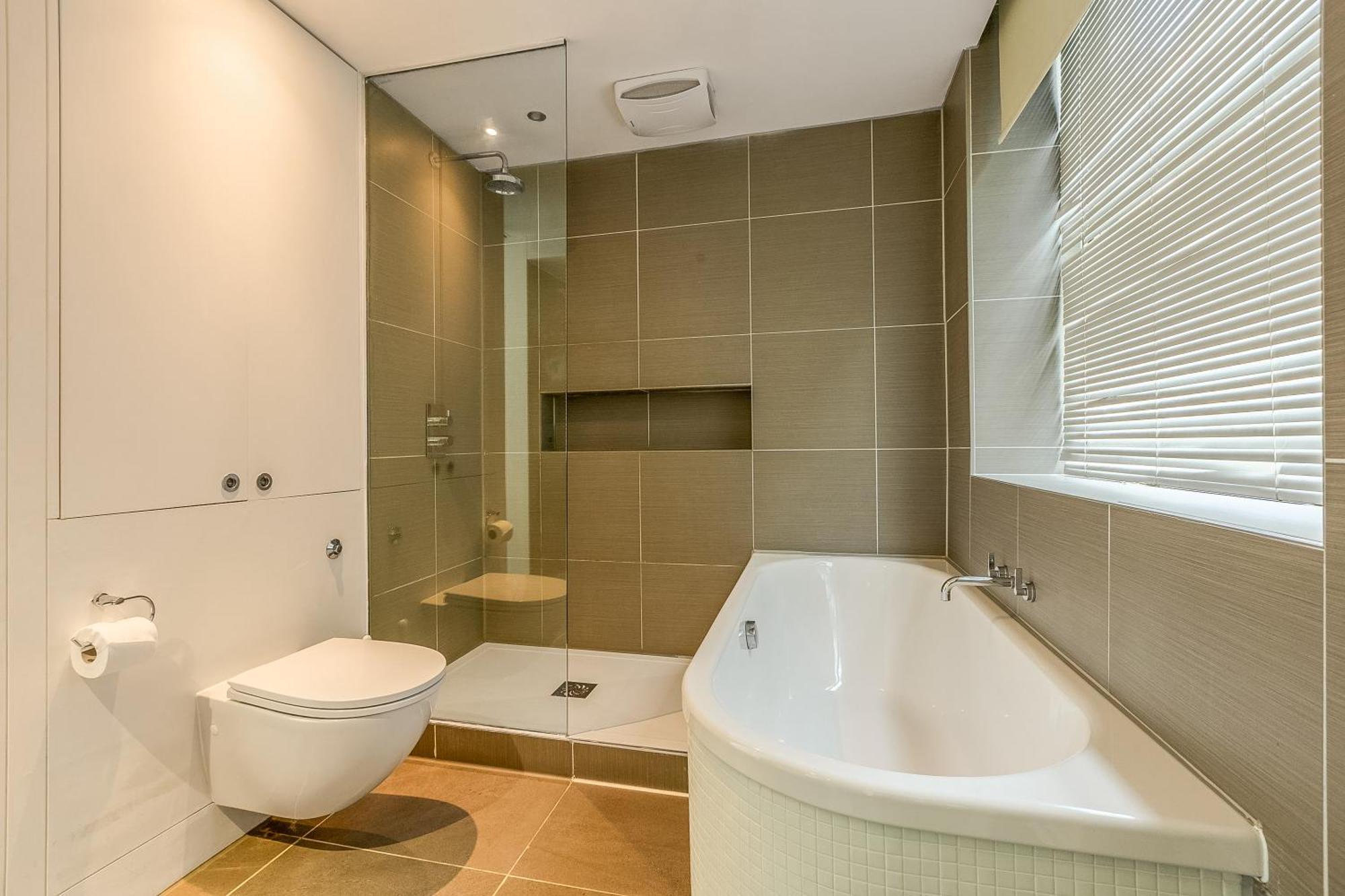 Central Serviced 3 Minutes From Blackfriars Station Apartment