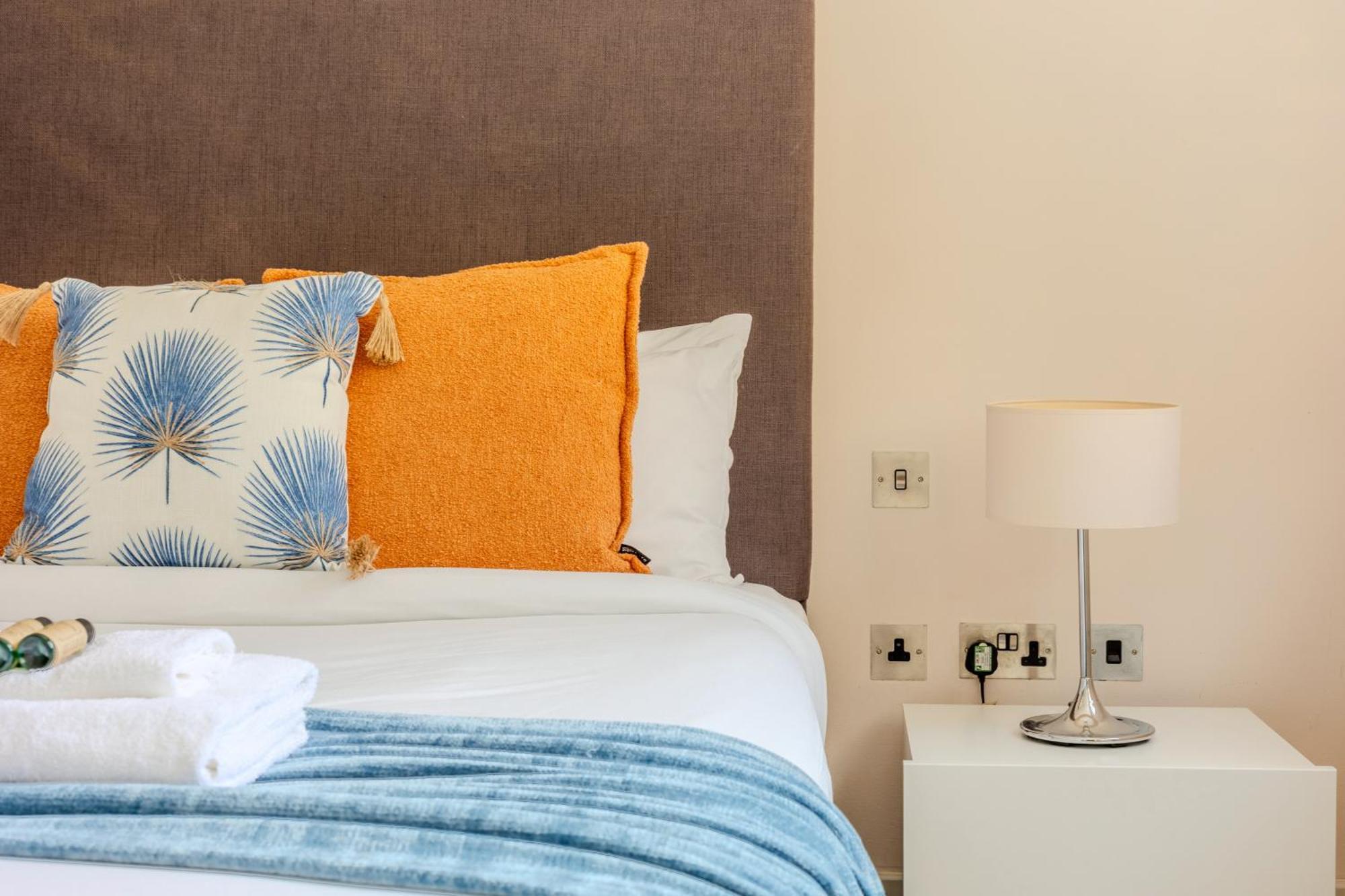 Central Serviced 3 Minutes From Blackfriars Station Apartment *
